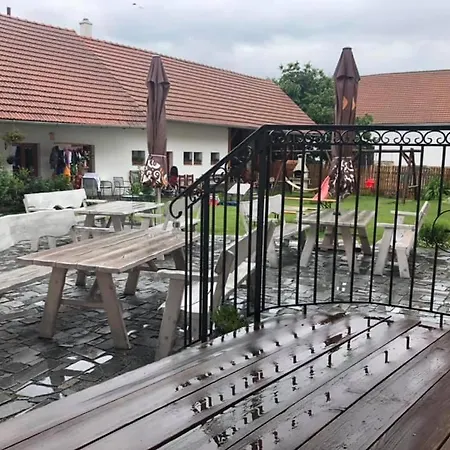 A Hospoda Na Statku Hluboká nad Vltavou