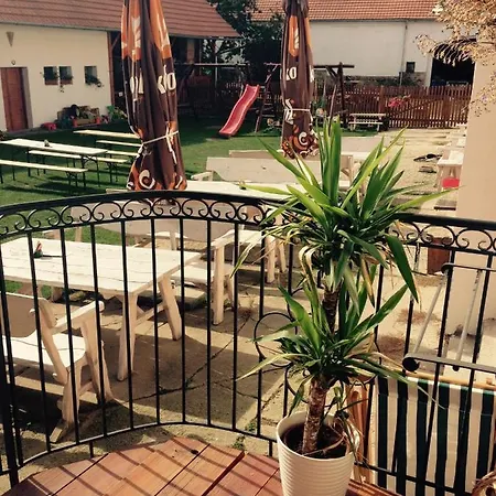 A Hospoda Na Statku Guest house Hluboka nad Vltavou