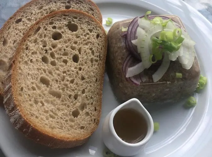 A Hospoda Na Statku Hluboká nad Vltavou
