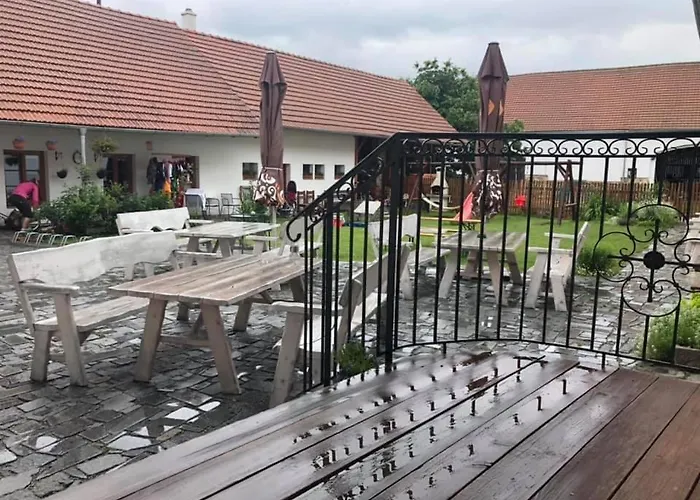 A Hospoda Na Statku Hluboká nad Vltavou